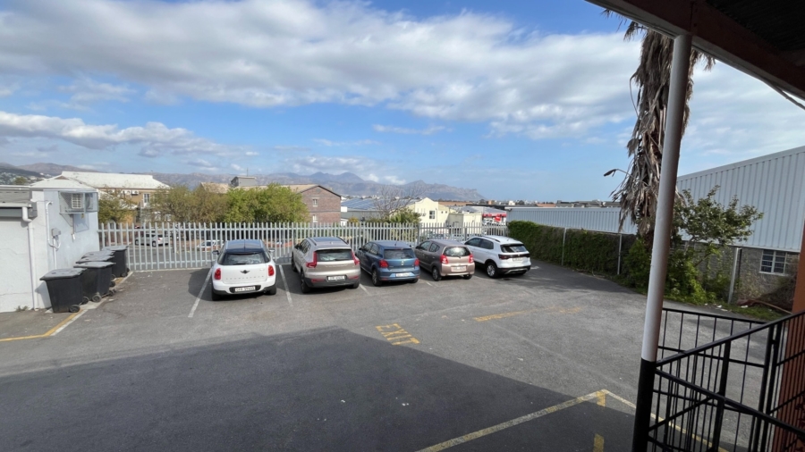 To Let commercial Property for Rent in Somerset West Western Cape